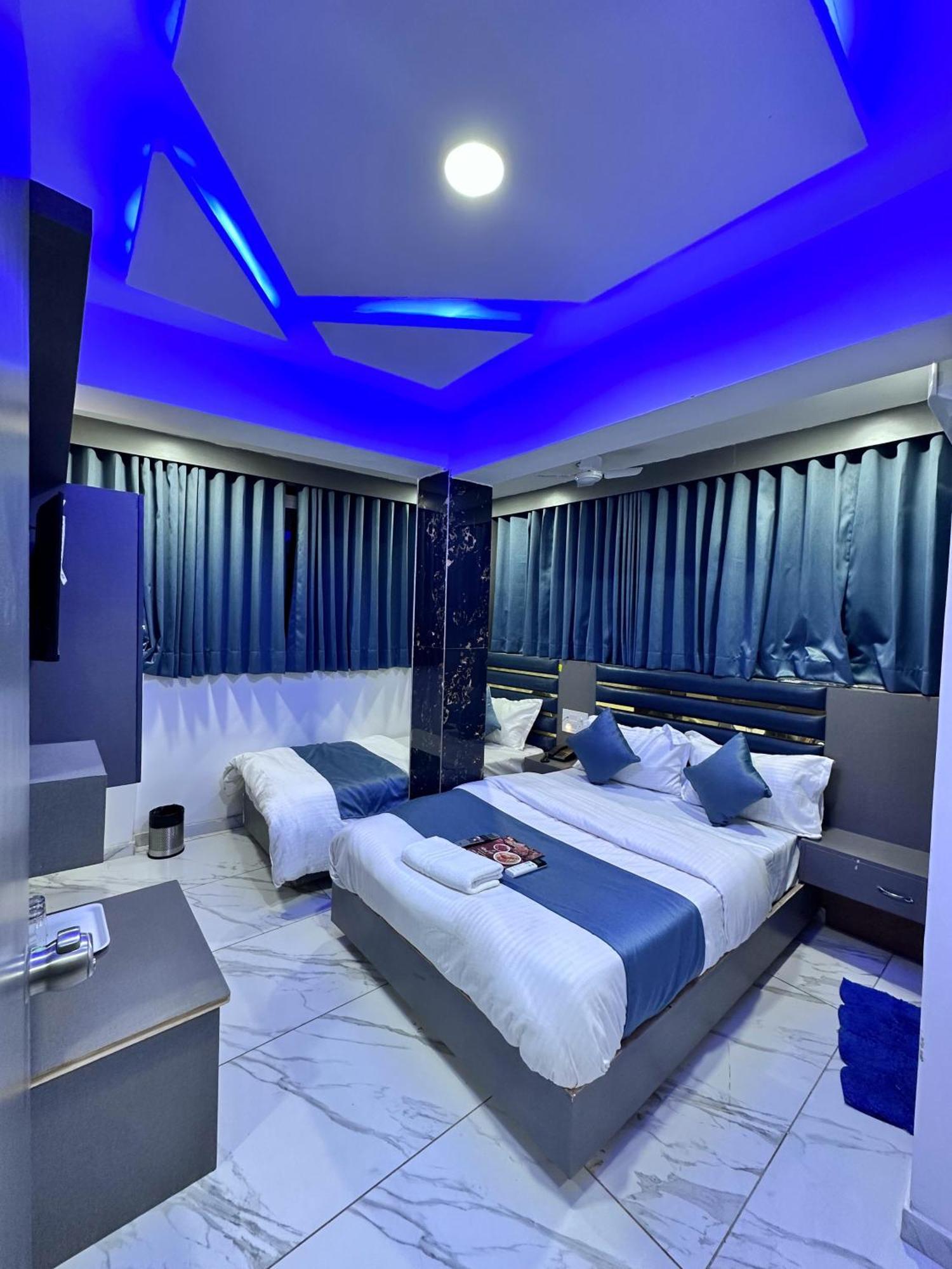 Hotel The Pacific Ahmedabad Airport Экстерьер фото